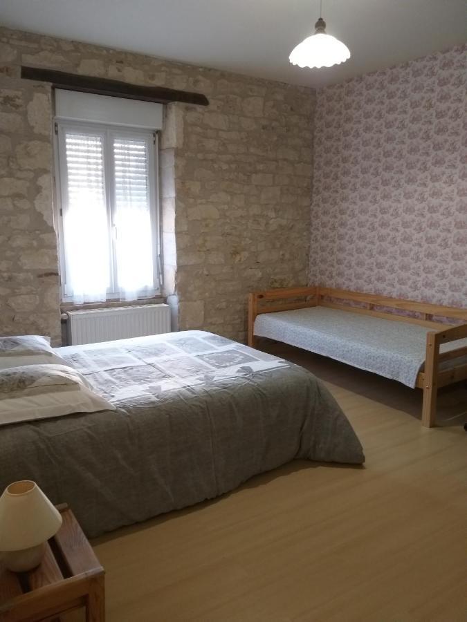 La Laujere Ivie - Gite & Piscine Privative Saint-Hilaire-du-Bois  Εξωτερικό φωτογραφία
